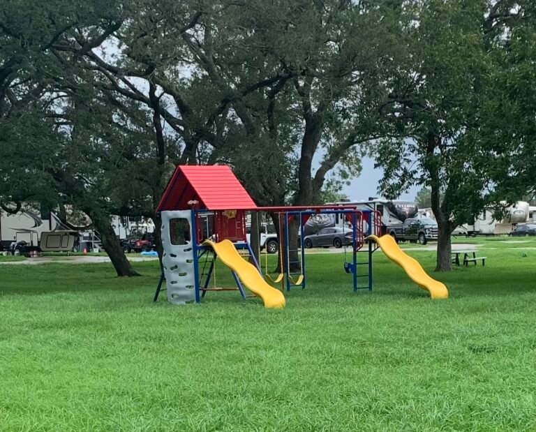Happy Camp RV Park RV park in Angleton, TX (photo 4)